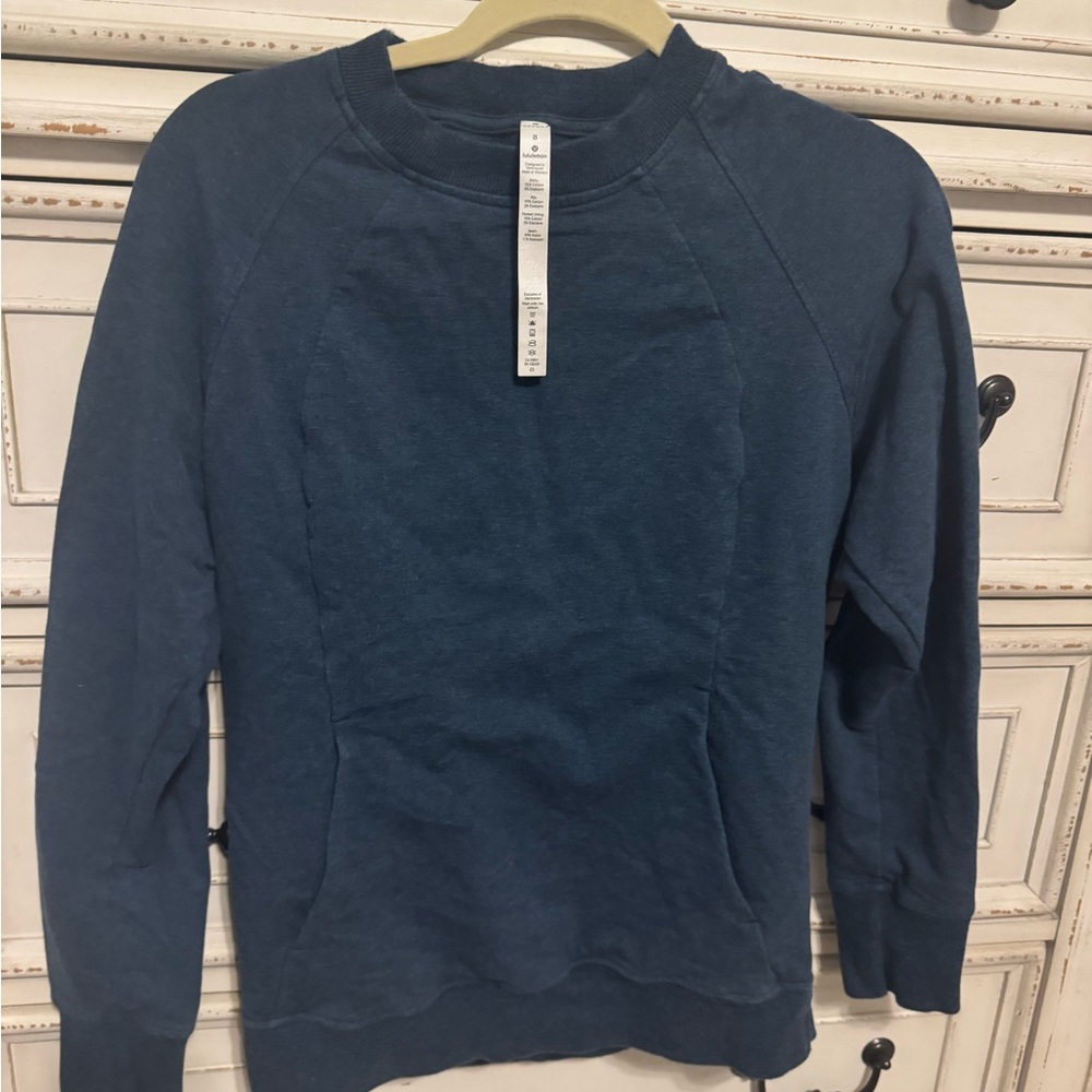Dark Blue Lululemon Top